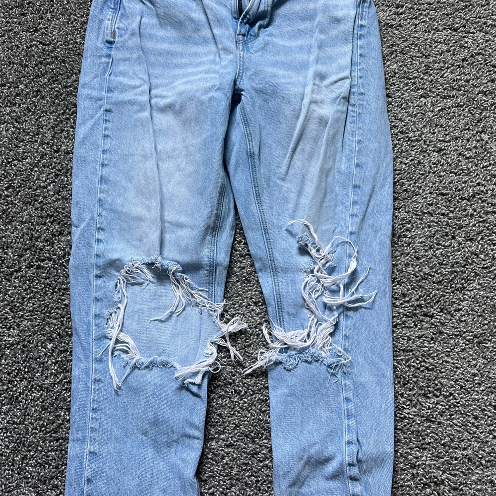 American Eagle Outfitters Light Blue Distressed Jeans